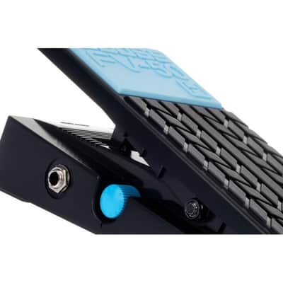 BOSS FV50H stereo volume pedal image 8