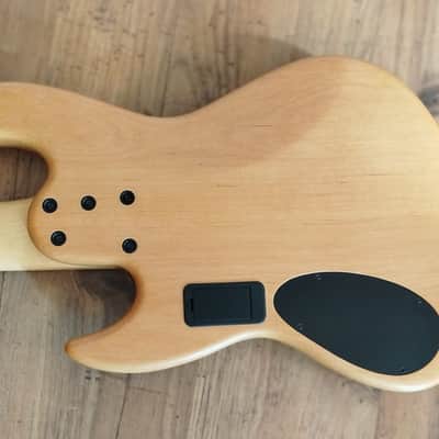 Maruszczyk Elwood L 5 string 2000s - Birds Eye image 9
