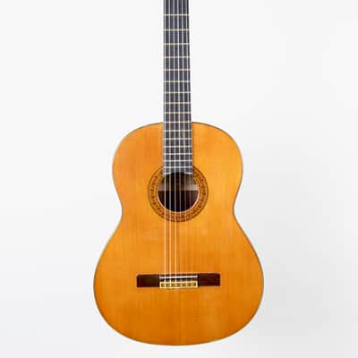 Yamaha GC-10S Handmade Concert Classical Guitar 1976 Signed by Toshiro Kato, Solid Cedar, IRW image 2