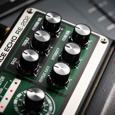 BOSS RE-202 Space Echo Delay Machine image 5