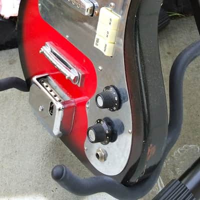 VINTAGE 60'S TEISCO/ZEN ON/VICTORIA DOUBLE PICKUP GUITAR image 5