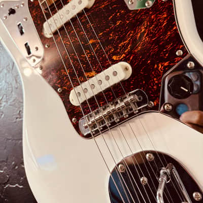 Squier Vintage Modified Jaguar Olympic White image 1