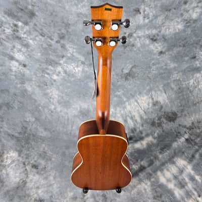 Kala KA-CE Concert Satin Mahogany Ukulele with Pickup & Kala UB-C Bag image 7