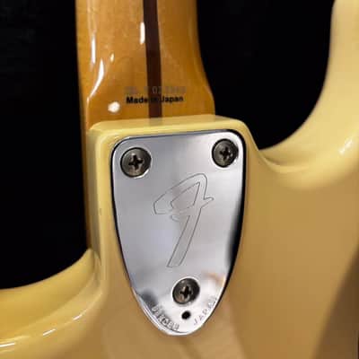 Fender Japan ‘72 Reissue Stratocaster 1994 - Aged White image 4