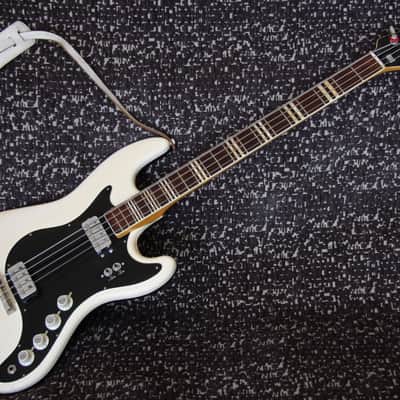 1964 Hofner 185 Solid Bass image 2