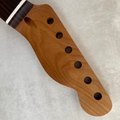 Roasted Maple / Rosewood Telecaster neck - Nitro Satin - SS Frets - Bone nut image 6