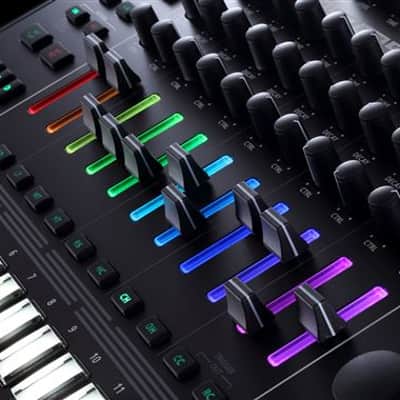 Roland TR8S Drum Machine image 12