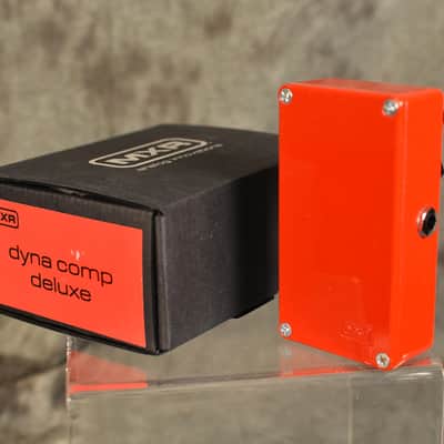 MXR M228 Dyna Comp Deluxe Compressor Pedal w Fast Same Day Shipping Included image 2