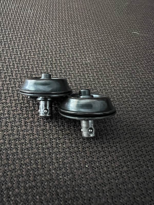 Dunlop Straplocks (top strap portion only). Strap buttons not included.