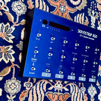 SKRYDSTRUP R&D SC1 System MIDI Controller Pedalboard - Blue image 4