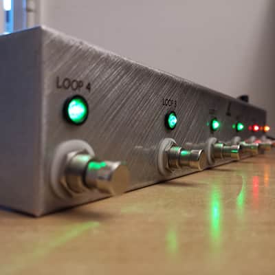 Loopmasters Loop Master 4-Channel Tuner Out Master Bypass switcher Looper Guitar Effect Pedal image 16