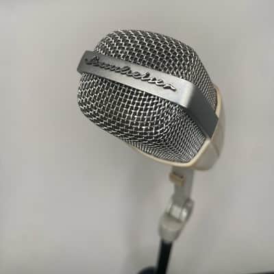 Sennheiser MD 421-N Cardioid Dynamic Microphone 1960s - 1980s - White image 5