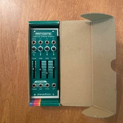 Dreadbox Antidote Karplus-Sting Strings 2020 - Present - Green image 2