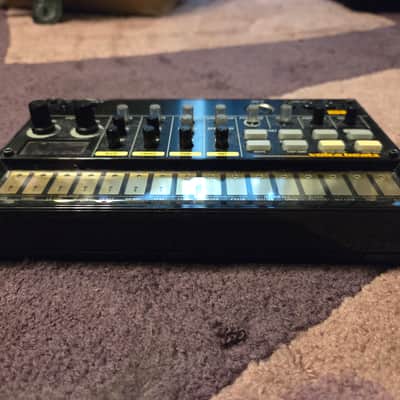 Korg Volca Beats Analog Rhythm Machine 2010s - Black