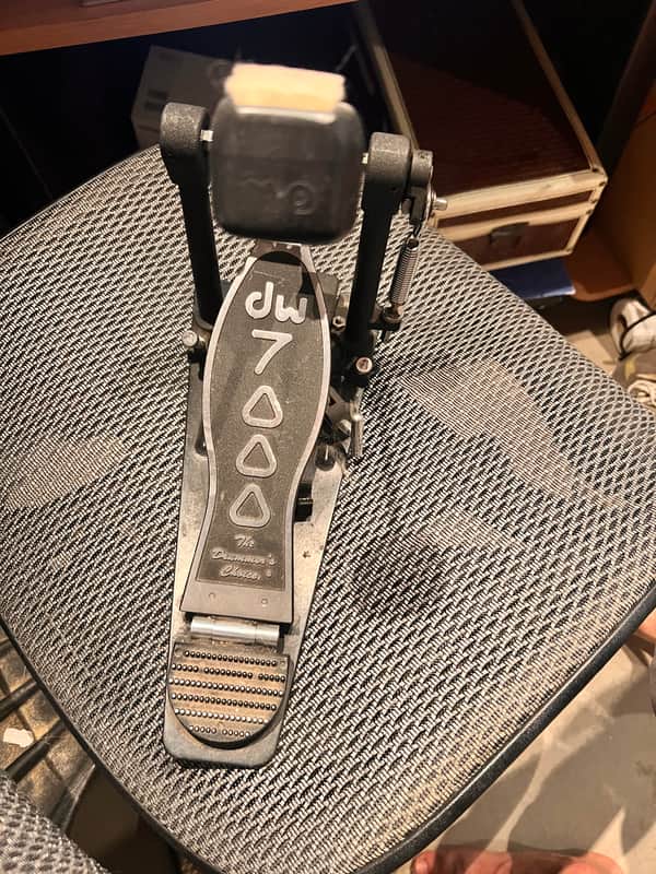 DW 7000 Series Single Bass Drum Pedal image 1