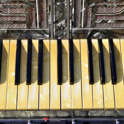 Hohner Verdi III B Piano Accordion LMM 41 120 image 6