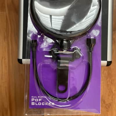 AKG Project Studio P220 Large Diaphragm Condenser Microphone with Pop Filter and XLR to XLR Cable - With Pop Filter and XLR Cable image 4