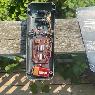 Vintage Cry Baby Wah Pedal Early Vox Era Chicago illionois 95-910511 Mid 70's image 12