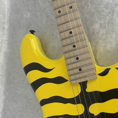 2026 LTD GEORGE LYNCH GL-200MT Yellow w/ Tiger Graphic (B- stock) image 14