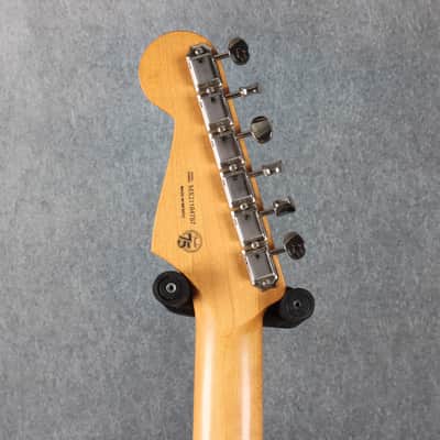 Fender Vintera Modified 60s Stratocaster - Burgundy Mist - 2nd Hand image 5