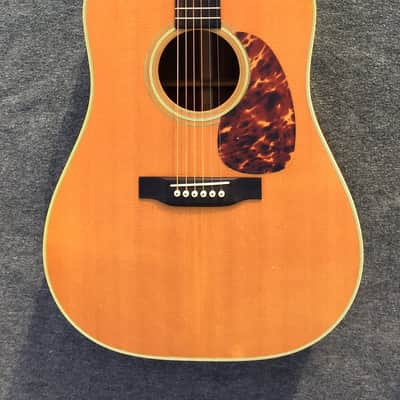 Martin D-28 1972 Natural image 1