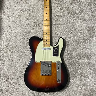 Fender Player Plus Telecaster with Maple Fretboard 2021 - Present - 3-Color Sunburst image 2