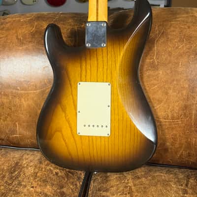 Fender 50th Anniversary 1954 Stratocaster Masterbuilt Chris Fleming 2005 - Sunburst image 5