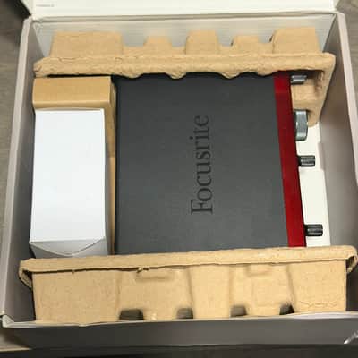 Focusrite Clarett+ 2Pre USB-C Audio Interface 2021 - Present - Red image 2