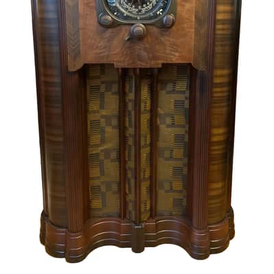 Restored Zenith 12S267 Console Radio with Bluetooth image 3