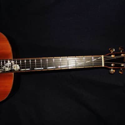 Aaron Hix Om image 4