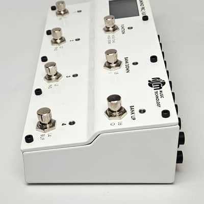 used RJM Mastermind PBC/6X Effect Switching System, Mint Condition with Box & Power Supply! image 6
