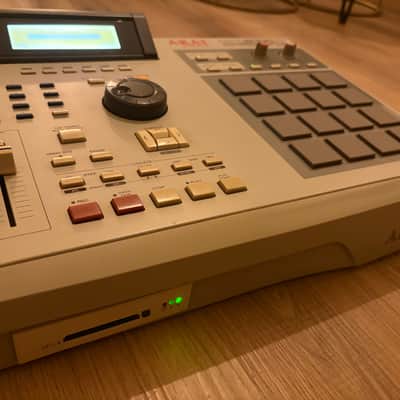 Akai MPC2000XL original manual 8 outs CF cards reader max ram image 22