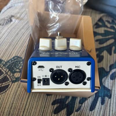 TC Helicon Harmony Singer 2 2017 - 2021 - Blue image 2