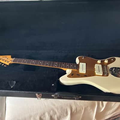Squier J Mascis Jazzmaster with J Mascis Pickups, New Electronics, Fender Tremolo, Mustang Bridge and G&G Case image 8