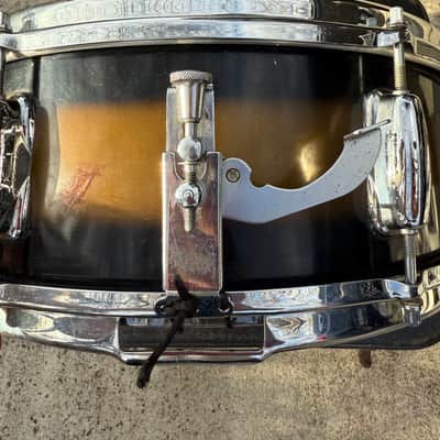 Slingerland No. 162 Deluxe Student Model 5.5x14" 6-Lug Snare Drum with Stick-Saver Hoops 1963 - 1975 - Black/Gold Duco Lacquer image 2
