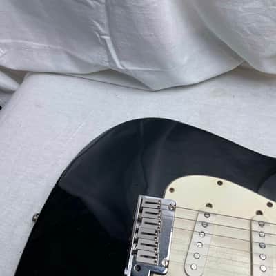 Fender American Standard Stratocaster Guitar 1993 - Black / Maple neck image 3