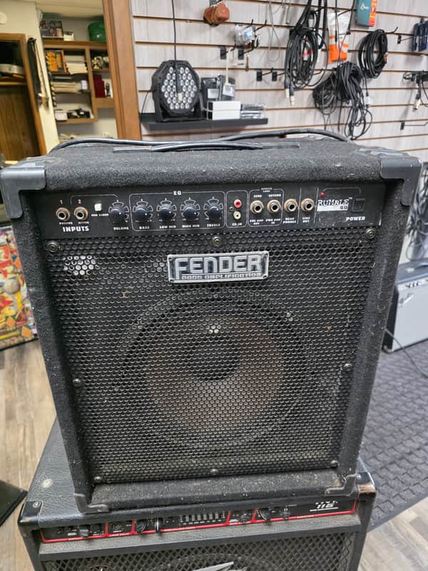 Fender Rumble 60 bass amp (loud static sound) image 1
