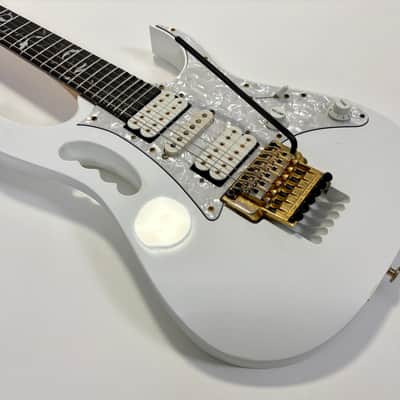 Ibanez JEM7V Prestige White Steve Vai Signature image 7