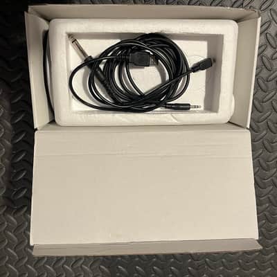 Blue Yeti Multipattern USB Microphone 2010s - Silver image 7