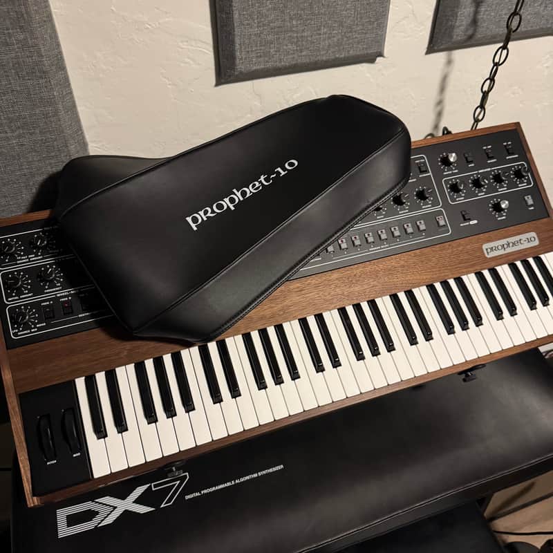 Stardust cover Prophet 10 Desktop - Black image 1