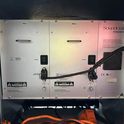 Soundcraft Vi6 Digital Console W/Stagebox and Case #7221 (One)THS image 15
