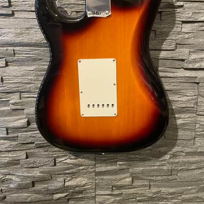Fender Vintera '60s Stratocaster 3TSB image 8