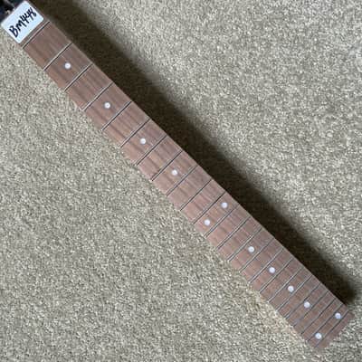 Black Dean Vendetta Guitar Maple Neck, Rosewood 24 Frets Fingerboard image 9