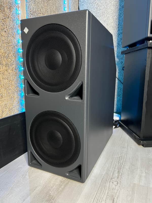 Neumann KH 870 G 10" Active Studio Subwoofer image 1