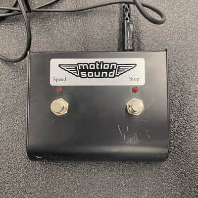 Motion Sound SRV-212 Passive 2x12 Rotary Extension Cabinet with Footswitch 4ohm - Black image 8