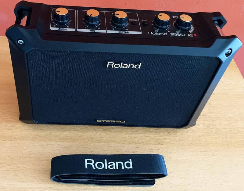 Roland MOBILE AC Acoustic Chorus – Portable Stereo Acoustic Guitar Amp Amplifier – Mint image 1