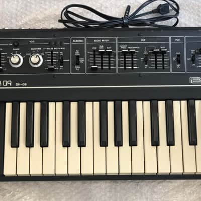 Roland SH-09 32-Key Monophonic Synthesizer