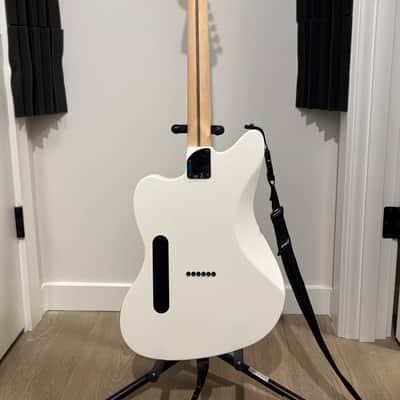 Fender Jim Root Signature Jazzmaster 2022- Arctic White with Gig Bag image 13