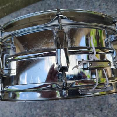 Ludwig No. 400 Supraphonic 5x14" 10-Lug Aluminum Snare Drum with Pointed Blue/Olive Badge 1969 - 1979 - Chrome-Plated image 3