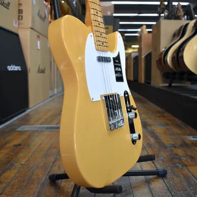 Fender Vintera III Late '50s Telecaster Butterscotch Blonde w/Padded Gig Bag image 2
